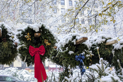 Christmas wreaths on a NYC street