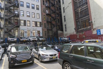 New York, Manhattan, parking stock pho