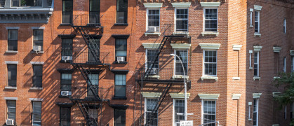 New York, Chelsea apartments seen from the High Line park.