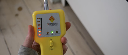 A handheld gas detector